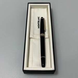 Montblanc Meisterstück Classique Ballpoint Pen Black Gold